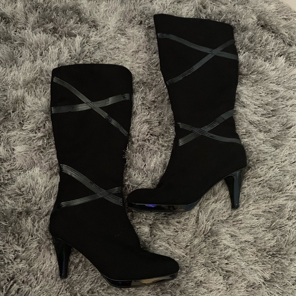 Black Knee Boots